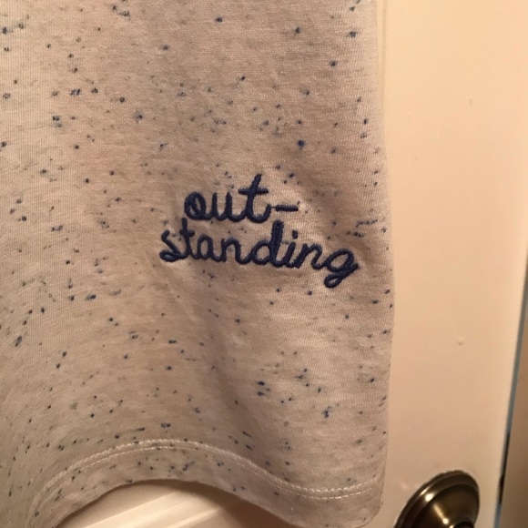 H&M Graphic Top - Picture 6 of 7